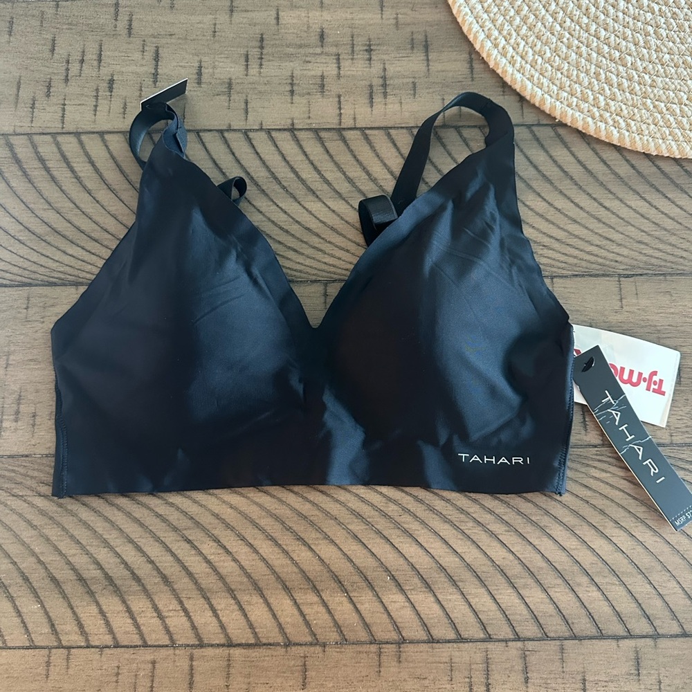 NWT Tahari bra size large